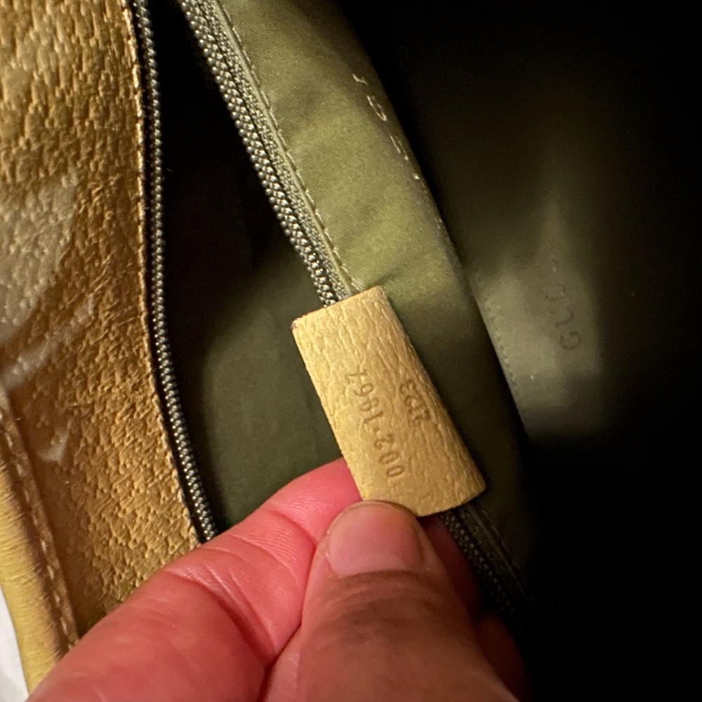 Gucci handbag 100% authentic - Picture 3 of 7